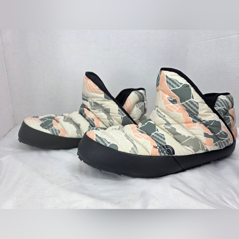 The North Face Men's 13 Thermoball Traction Booties Laurel Wreath Mountain Camo